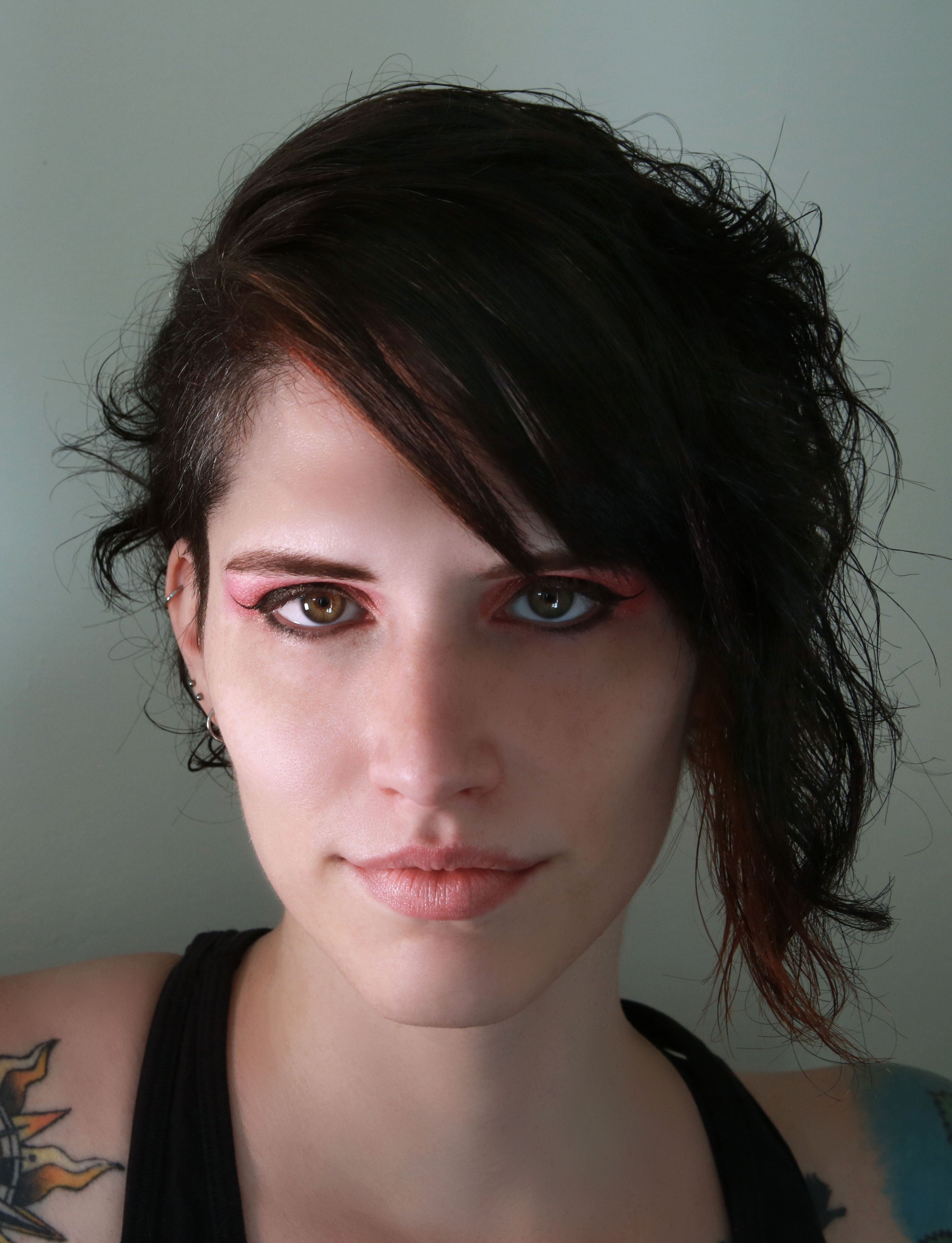 LindenALewisOFFICIALAuthorPhoto