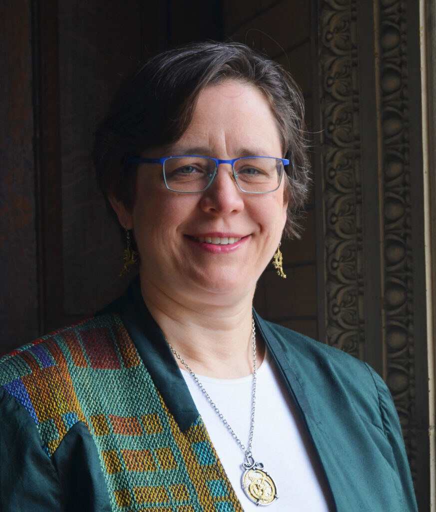 Elaine Isaak 2020 sq Elaine Isaak